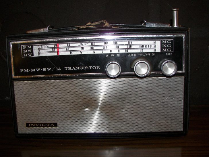Transistor Radio 1965 Bob Jones